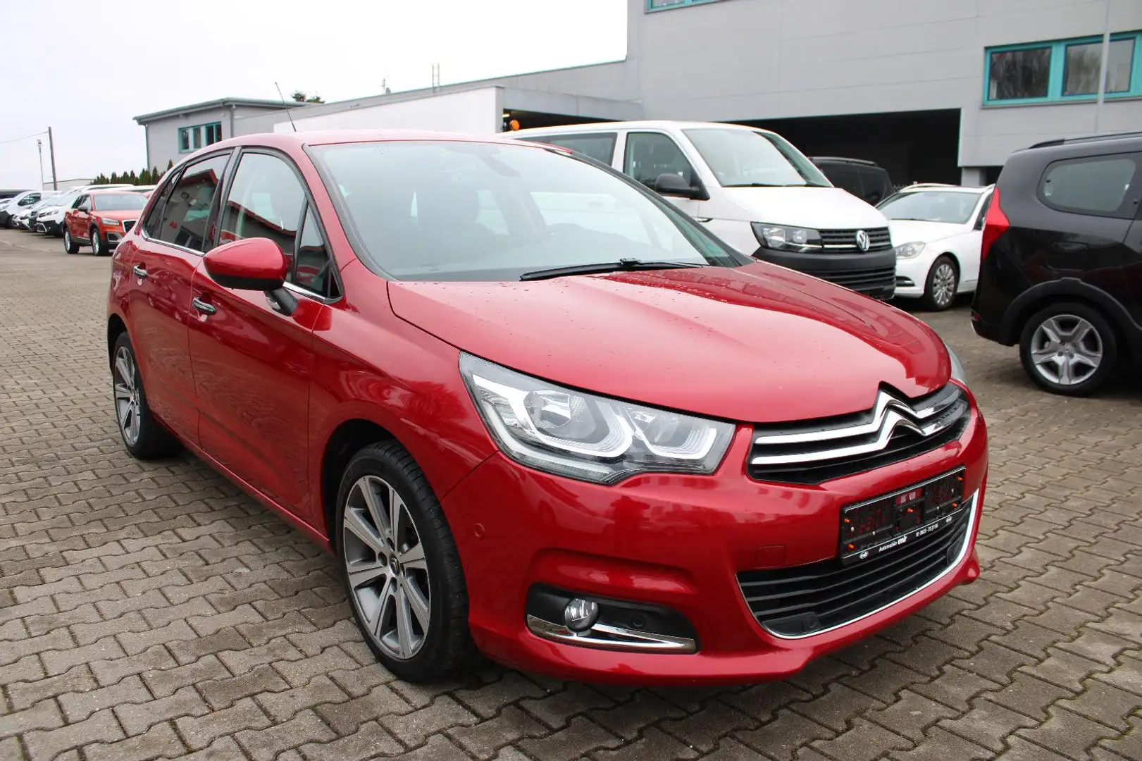 Citroen C4 1.6HDI Shine Navi,PDC,SHZ,AHK,LED Rot - 2