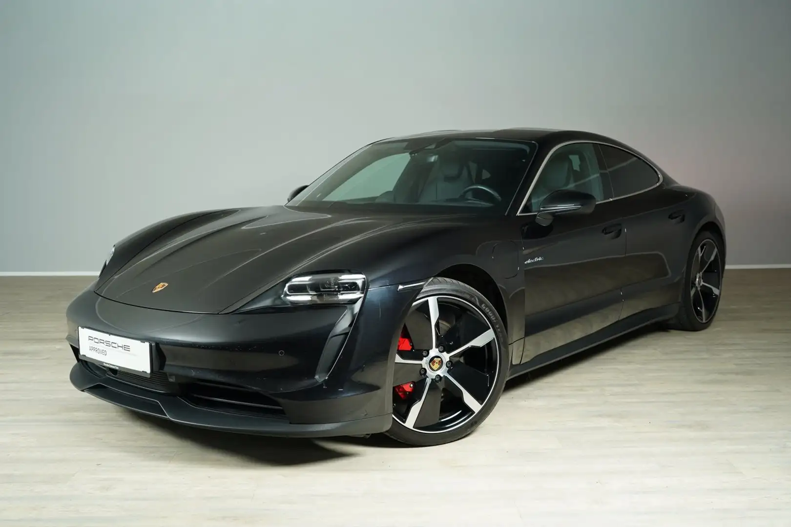 Porsche Taycan 4S Plus Schwarz - 1