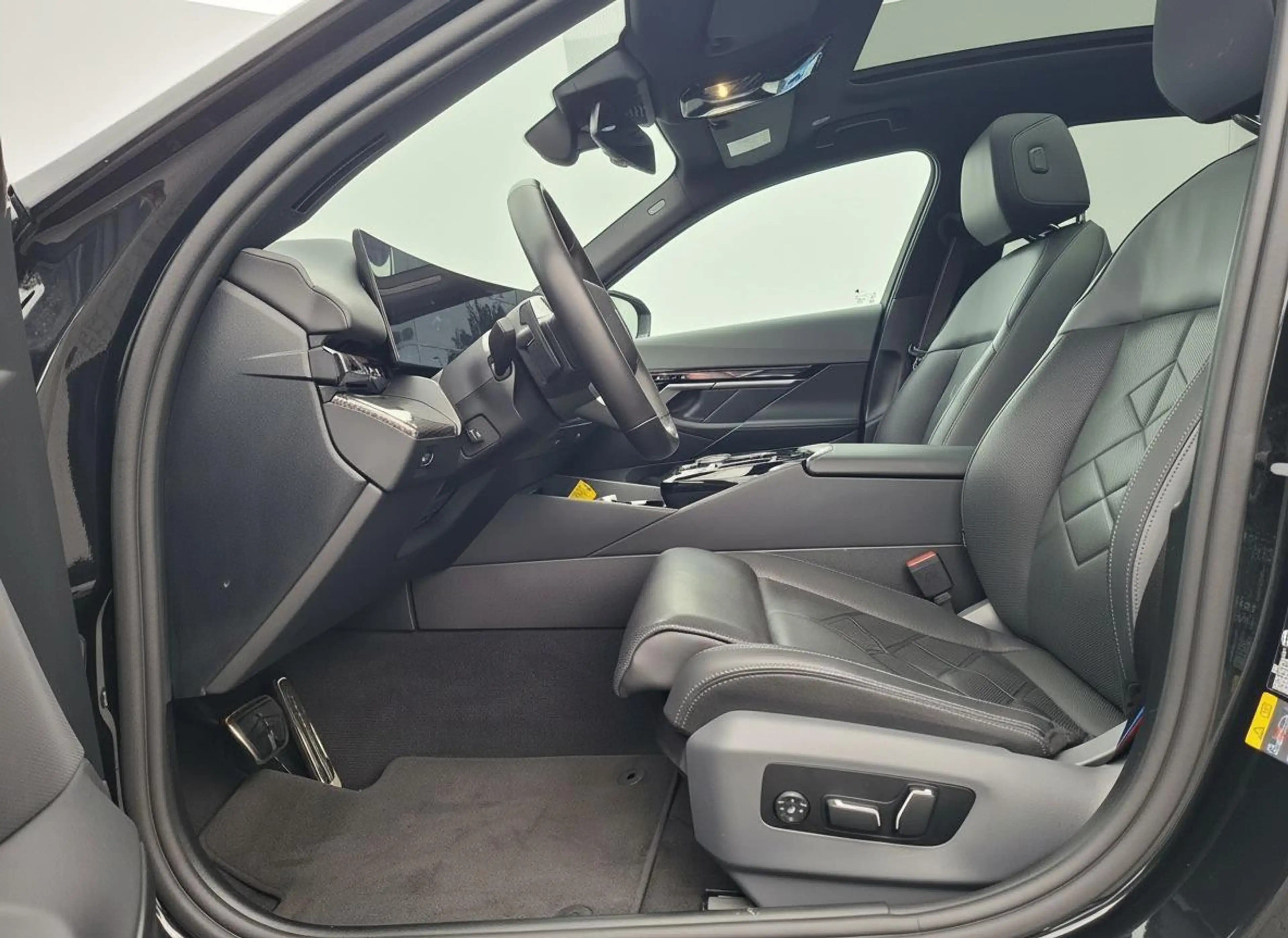 BMW i5 eDrive40 84kWh | M-Sport Pro | Panoramadak | Head- — photo 16