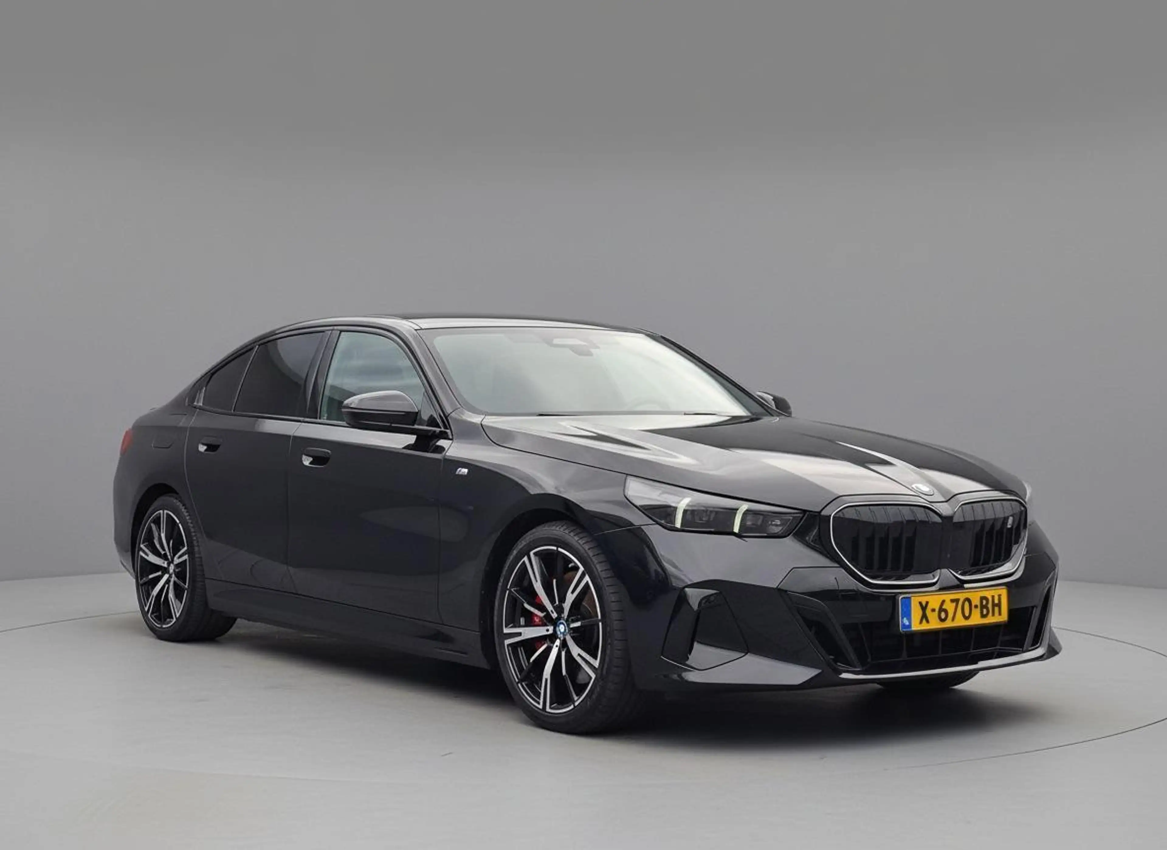 BMW i5 eDrive40 84kWh | M-Sport Pro | Panoramadak | Head- — photo 3