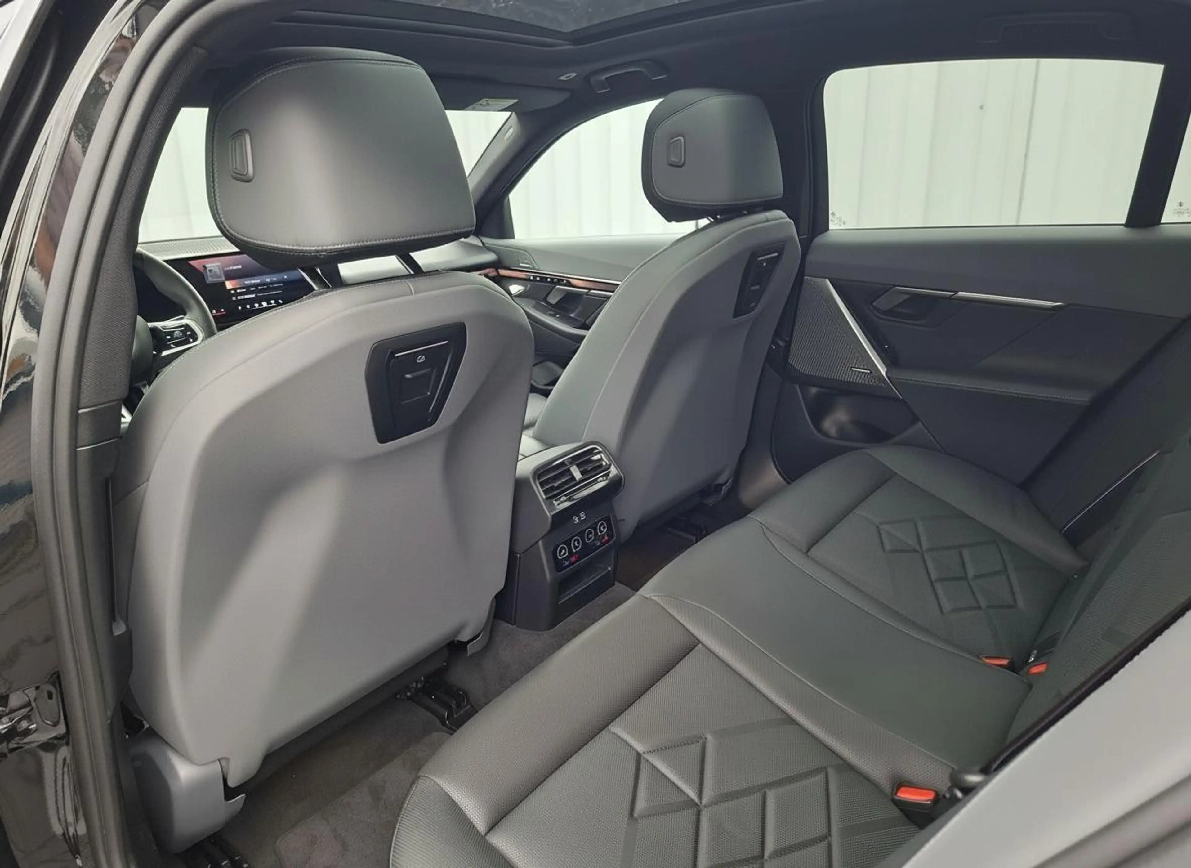 BMW i5 eDrive40 84kWh | M-Sport Pro | Panoramadak | Head- — photo 9