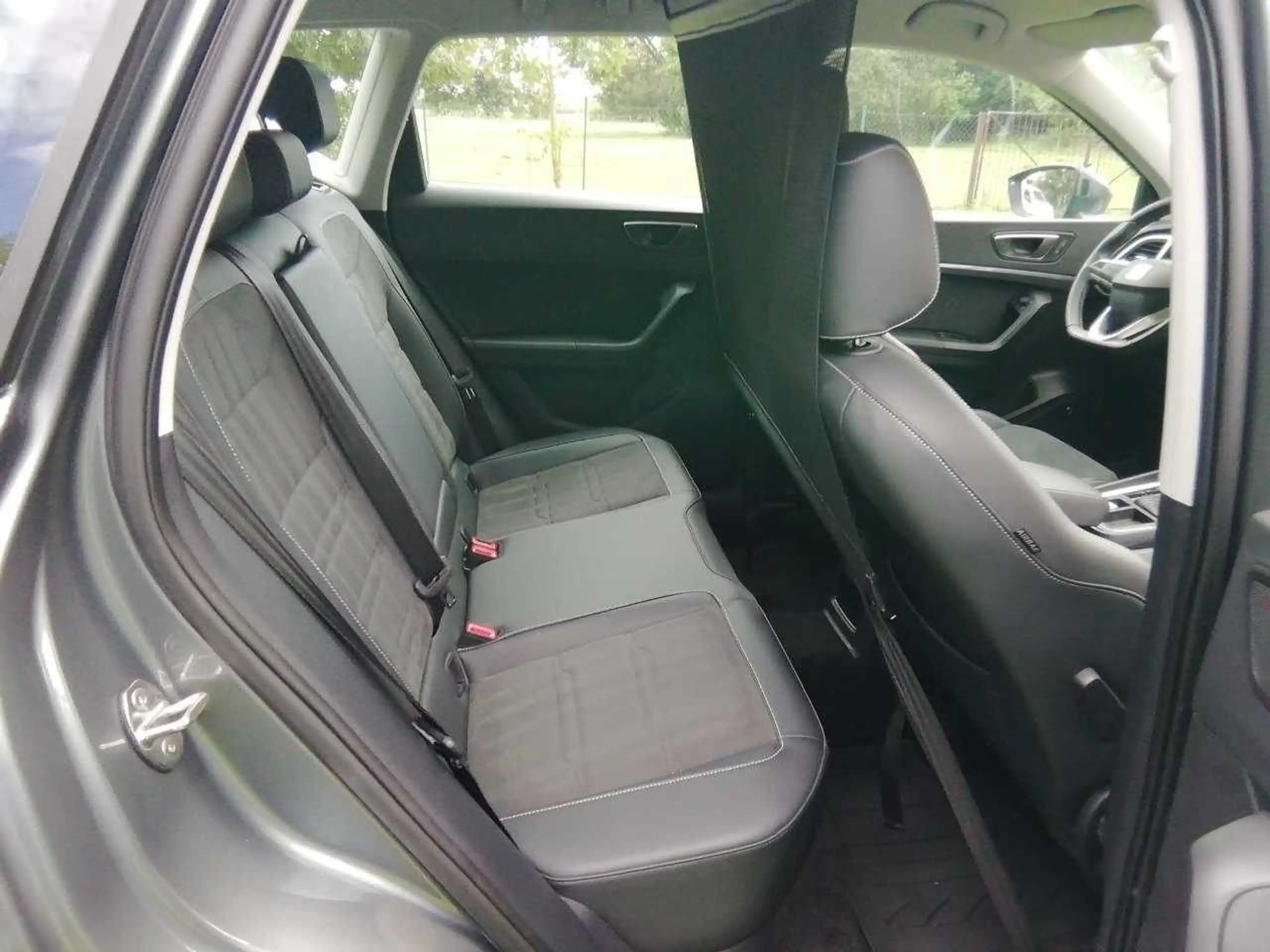 SEAT Ateca 1.5 TSI ACT Style Virtual AHK ACC BLIS LED — photo 11