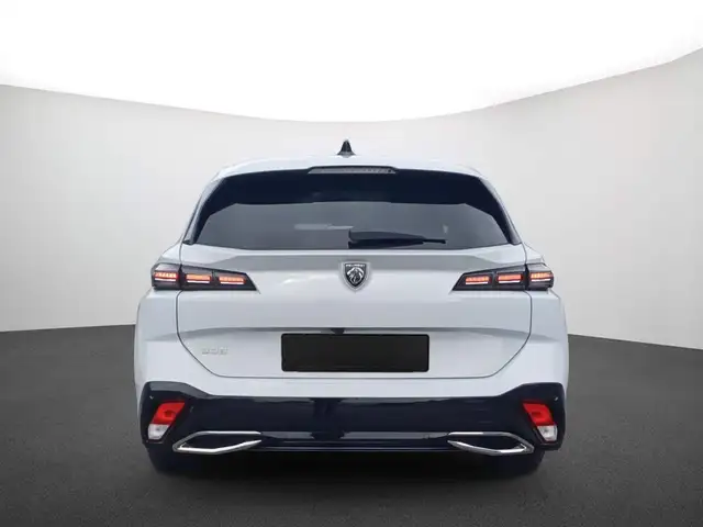 Peugeot 308 view 3