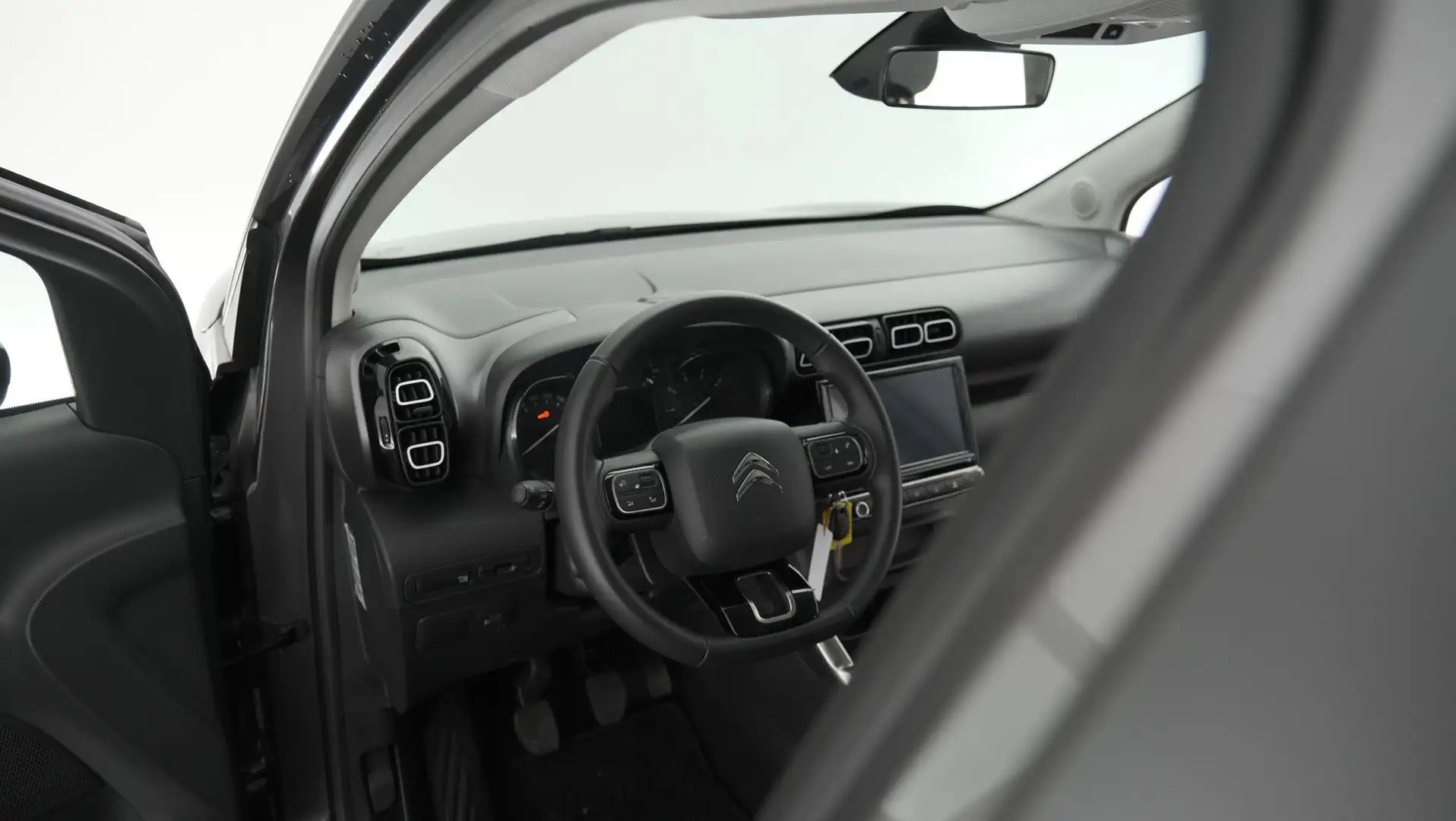 Citroen C3 Aircross PureTech 110 Feel | Navigatie | Apple Carplay | Cr Grau - 2