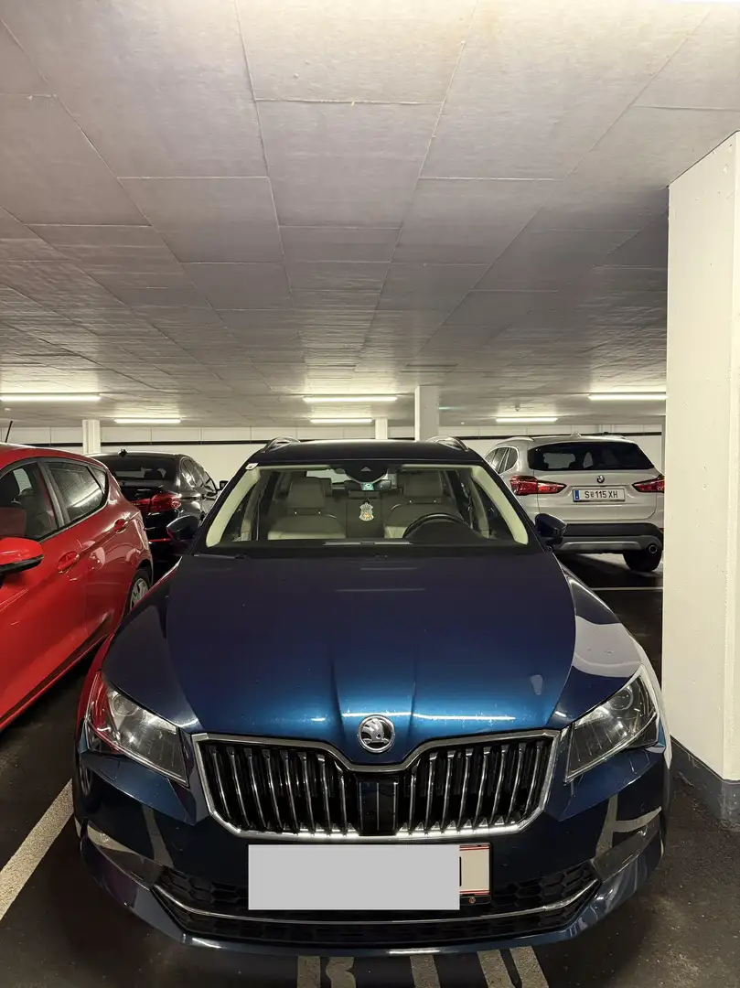 Skoda Superb 2.0 TDI 4x4 Style Blau - 1