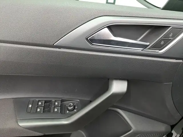 Volkswagen Taigo view 10