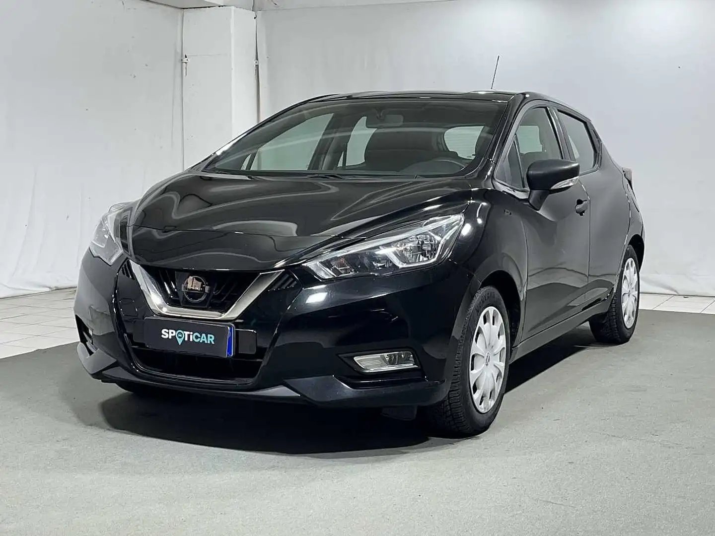 Nissan Micra 1.0L 12V 5 porte Visia+ Noir - 1