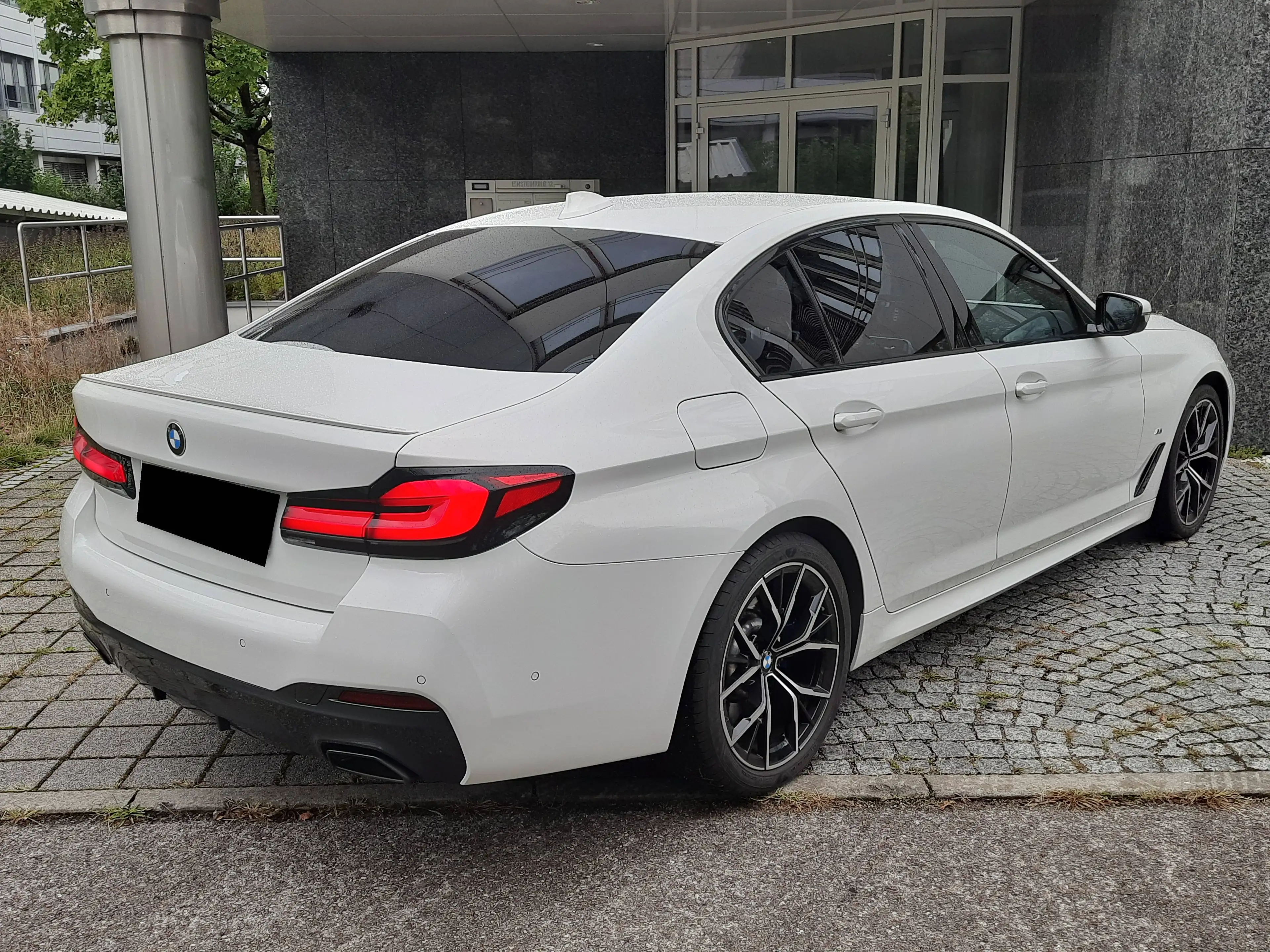 BMW 540 540d xD Limo/3xM-Sport/LED/360°/LiveC/AhK/StdH — photo 6