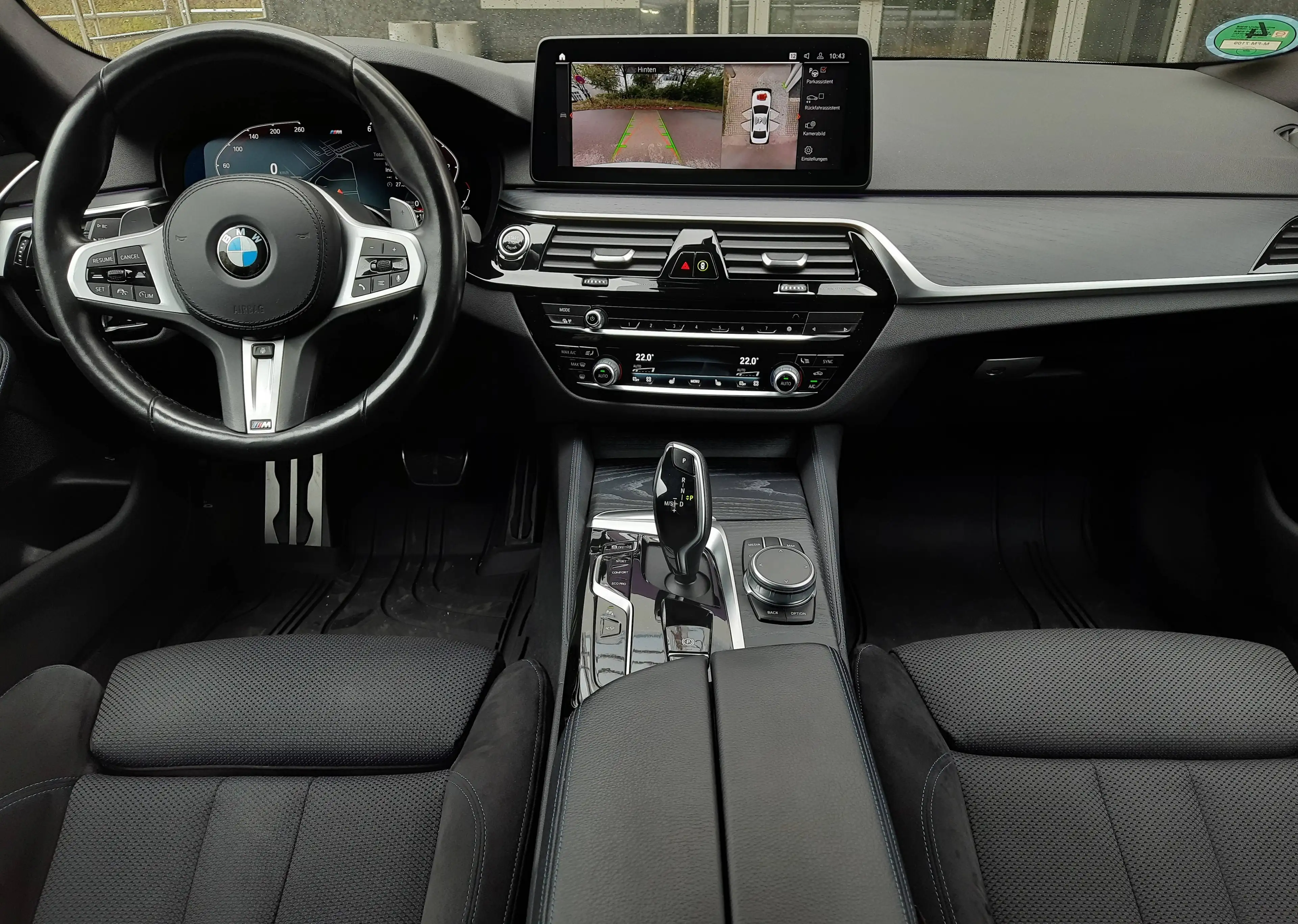 BMW 540 540d xD Limo/3xM-Sport/LED/360°/LiveC/AhK/StdH — photo 13