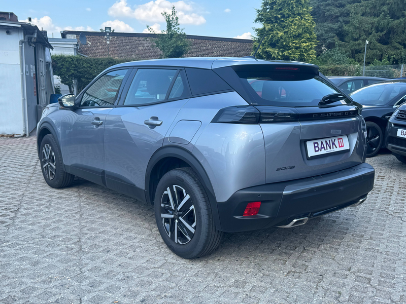 Peugeot 2008 2008 1,2i*Automatik*Apple Carplay*Klima* — photo 4