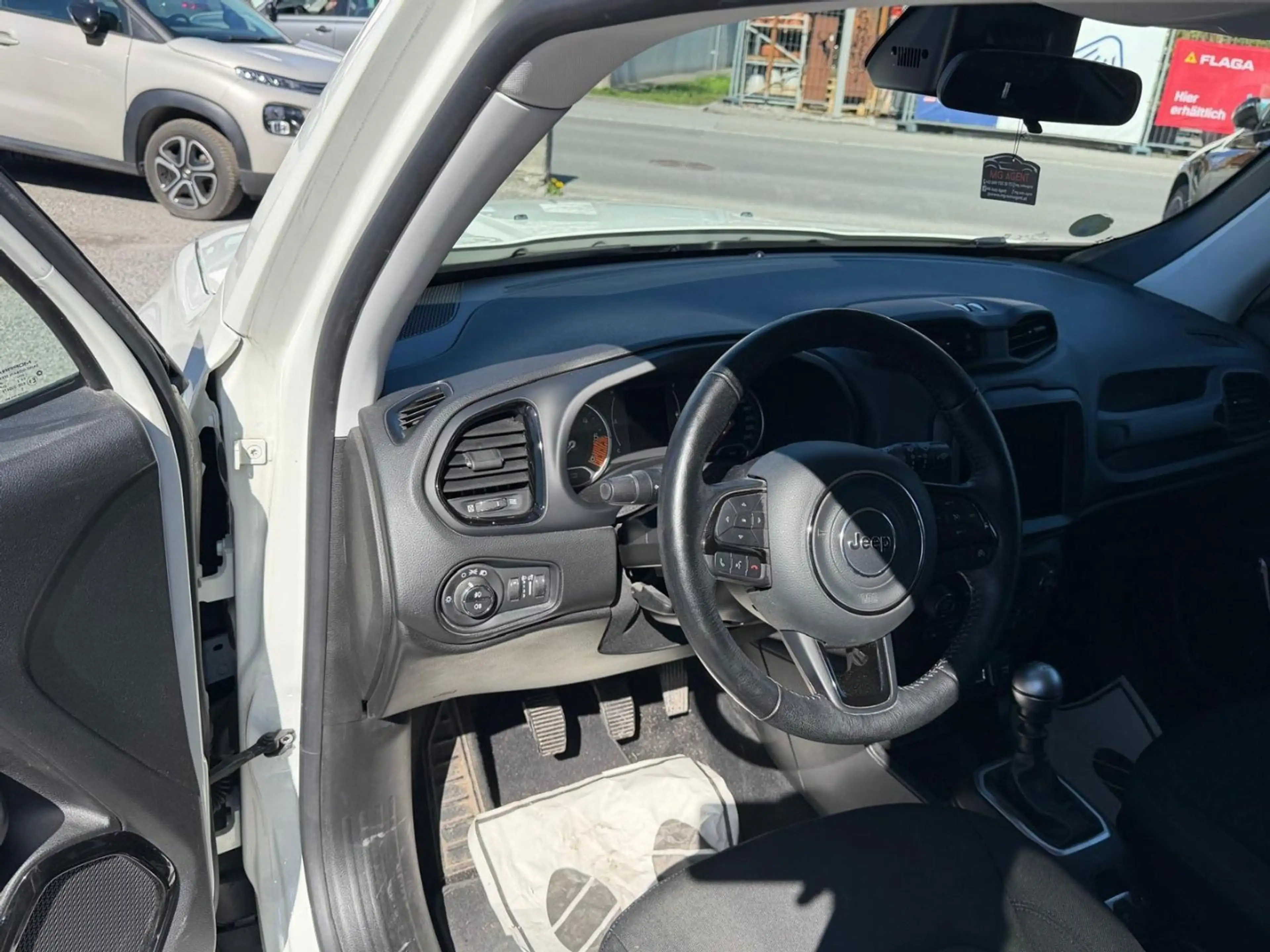 Jeep Renegade Night Eagle 4WD — photo 5