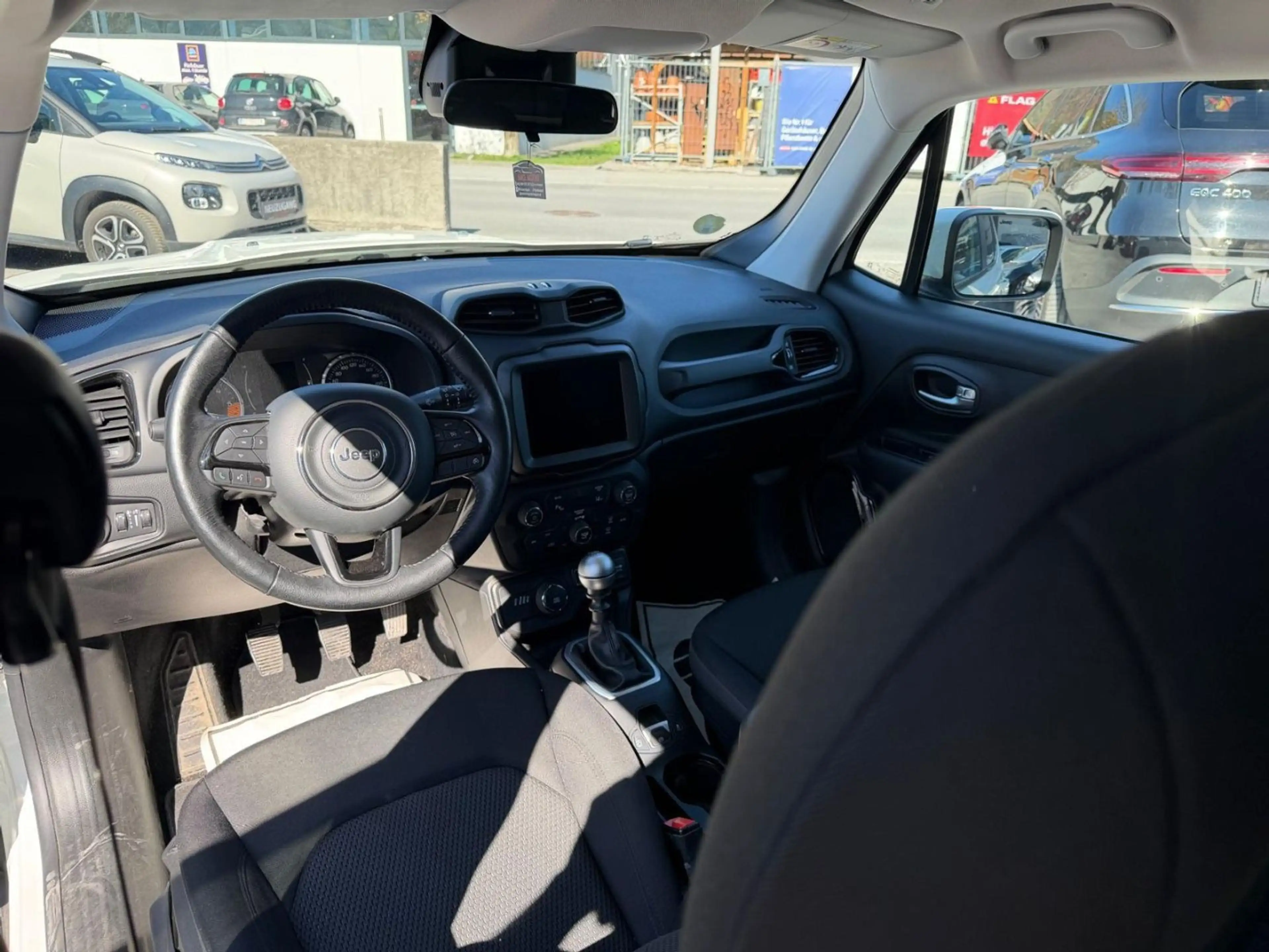 Jeep Renegade Night Eagle 4WD — photo 6