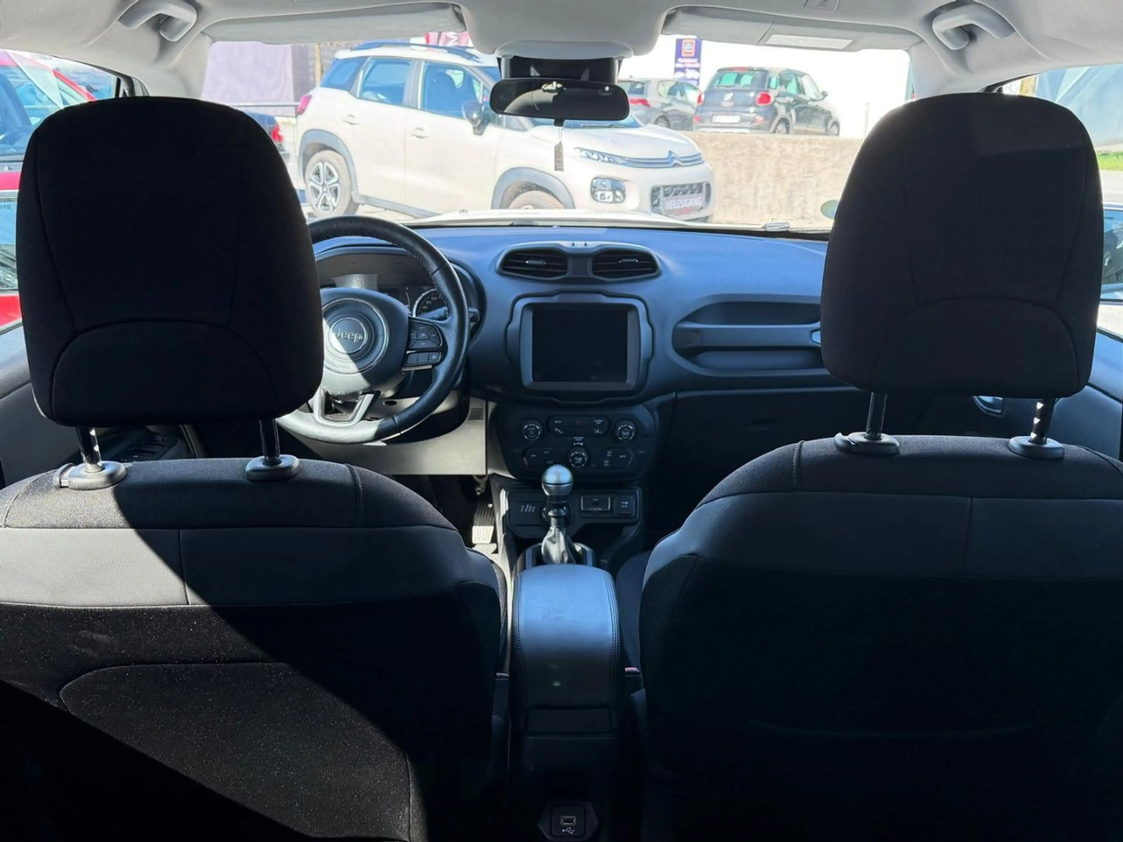 Jeep Renegade Night Eagle 4WD — photo 8