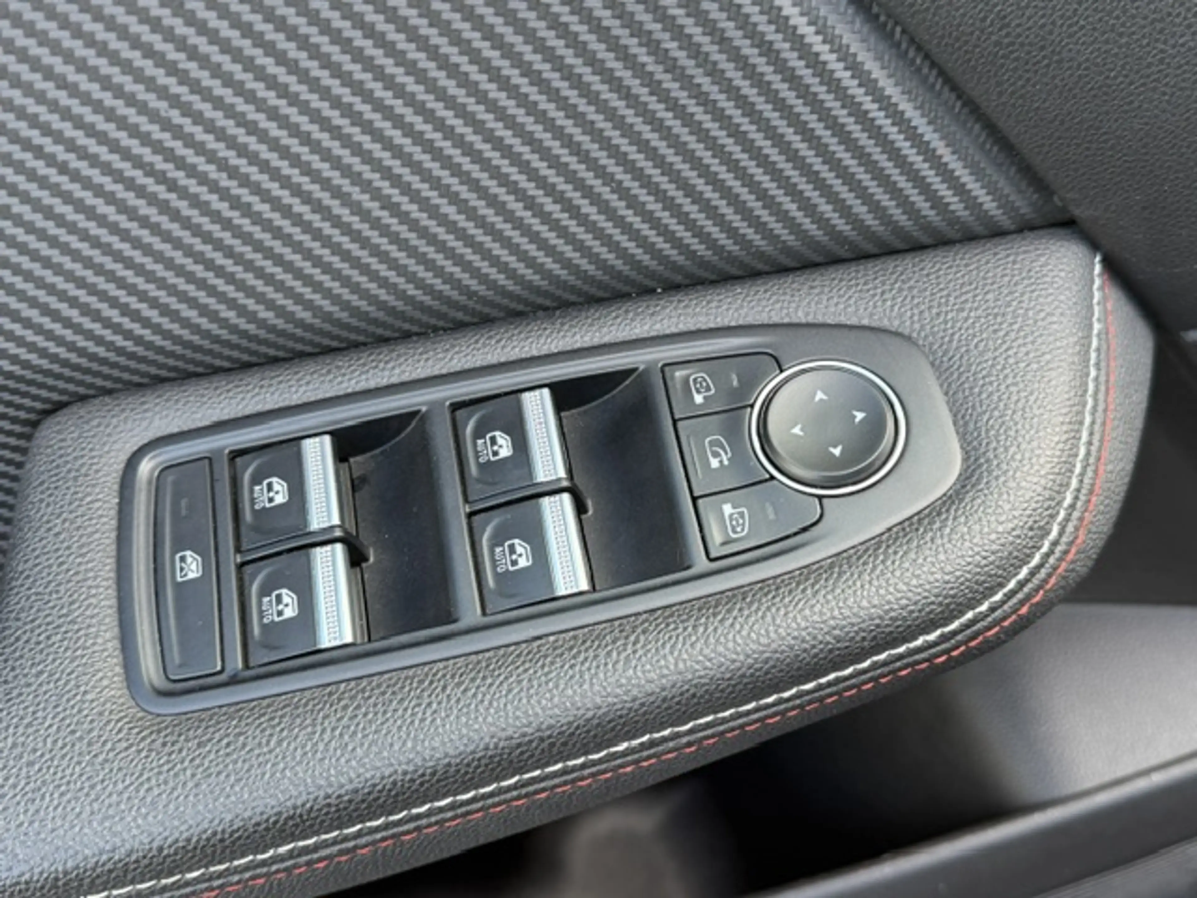 Renault Clio 1.0Tce RS-LINE / BOSE / 360° Camera / LED / DAB+ — photo 11