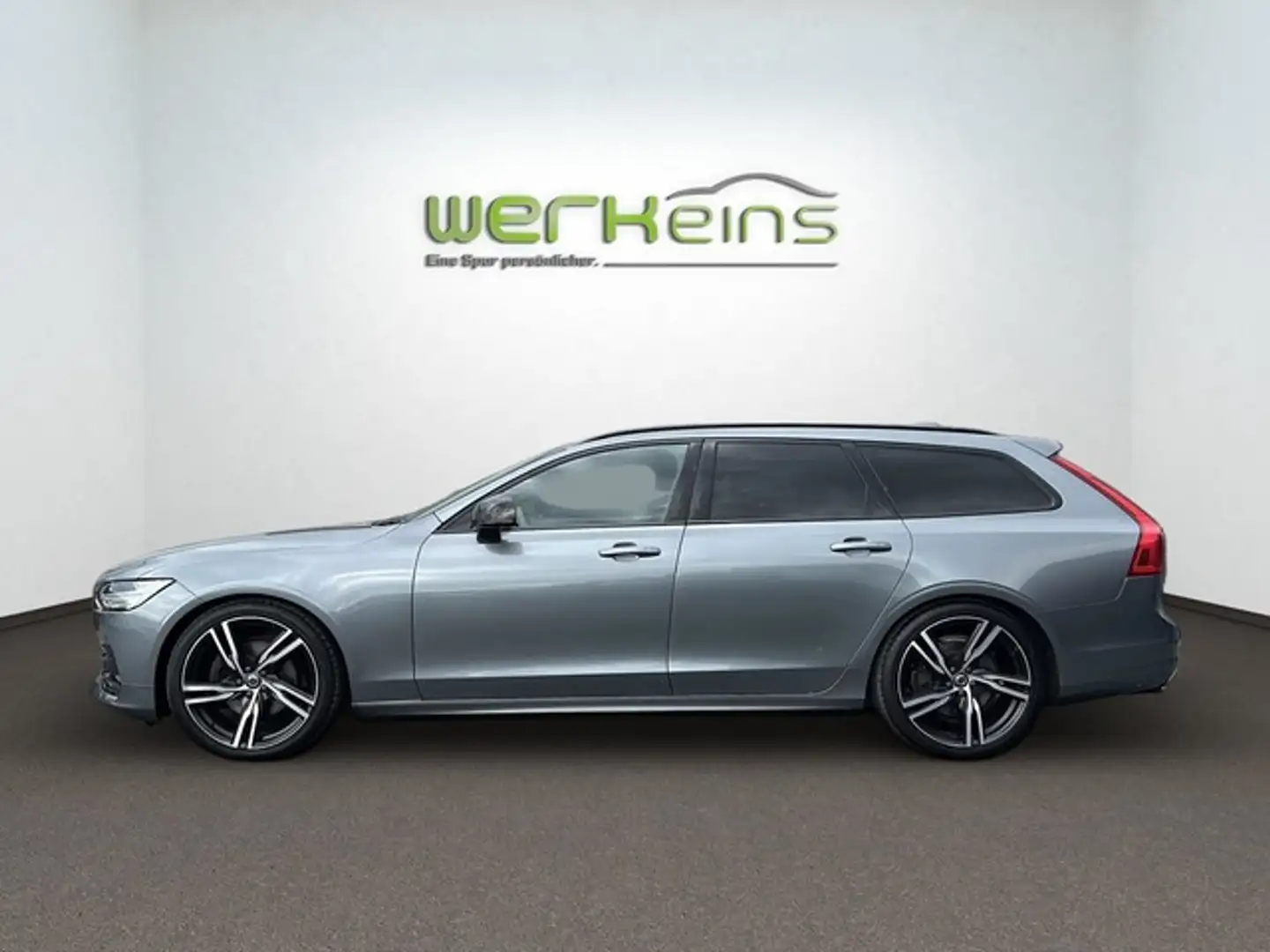 Volvo V90 Kombi R Design AWD 20Zoll LED StHzg Leder Pa Grau - 2