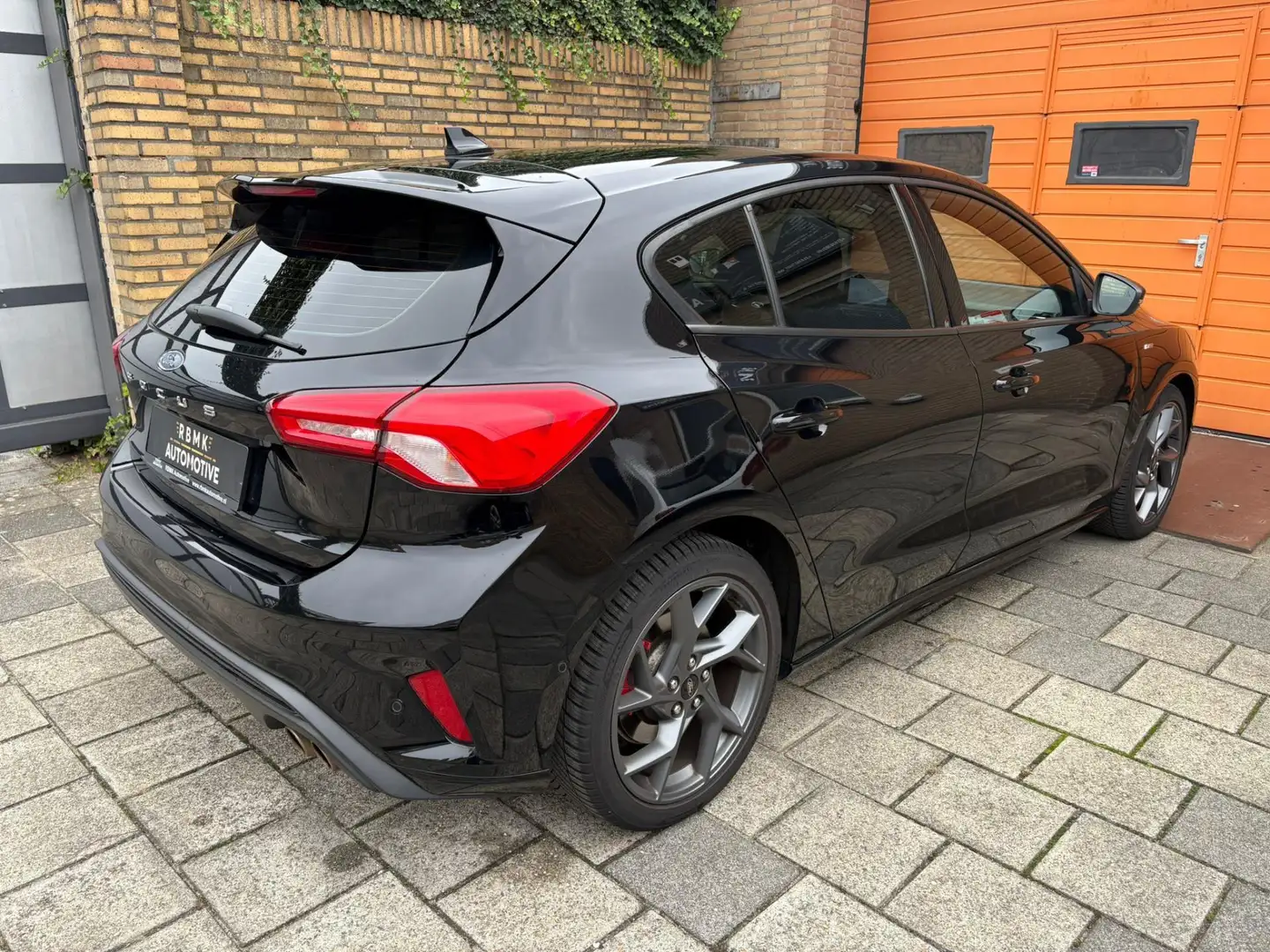 Ford Focus 1.5 EcoBoost ST Line Business ( FULL OPTIONS) Noir - 2