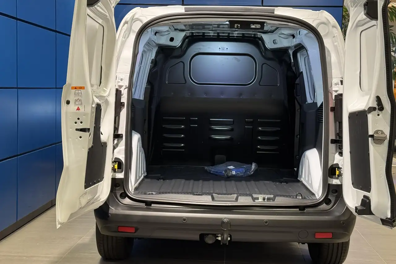 Ford Transit Courier 2026 — фото 12