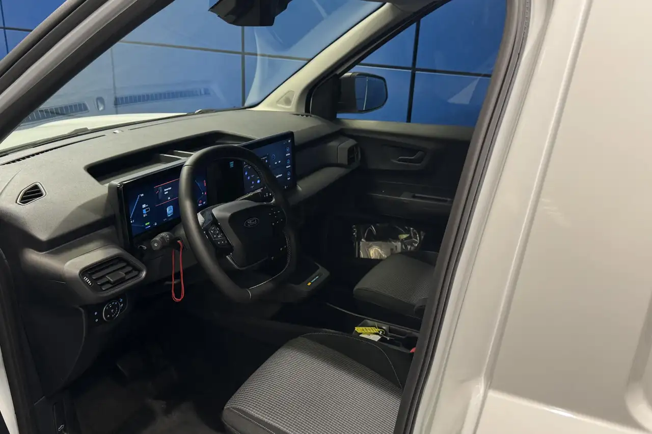 Ford Transit Courier 2026