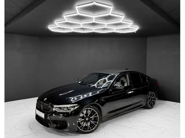 BMW M5 Competition 1.hd / Head-up / 360