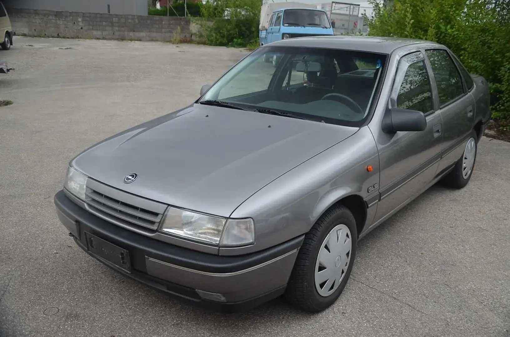 Opel Vectra GLS 1.8i, original 27600km, neuwertig Grau - 1
