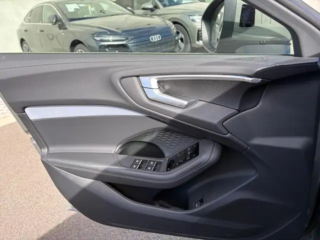Audi A5 view 16