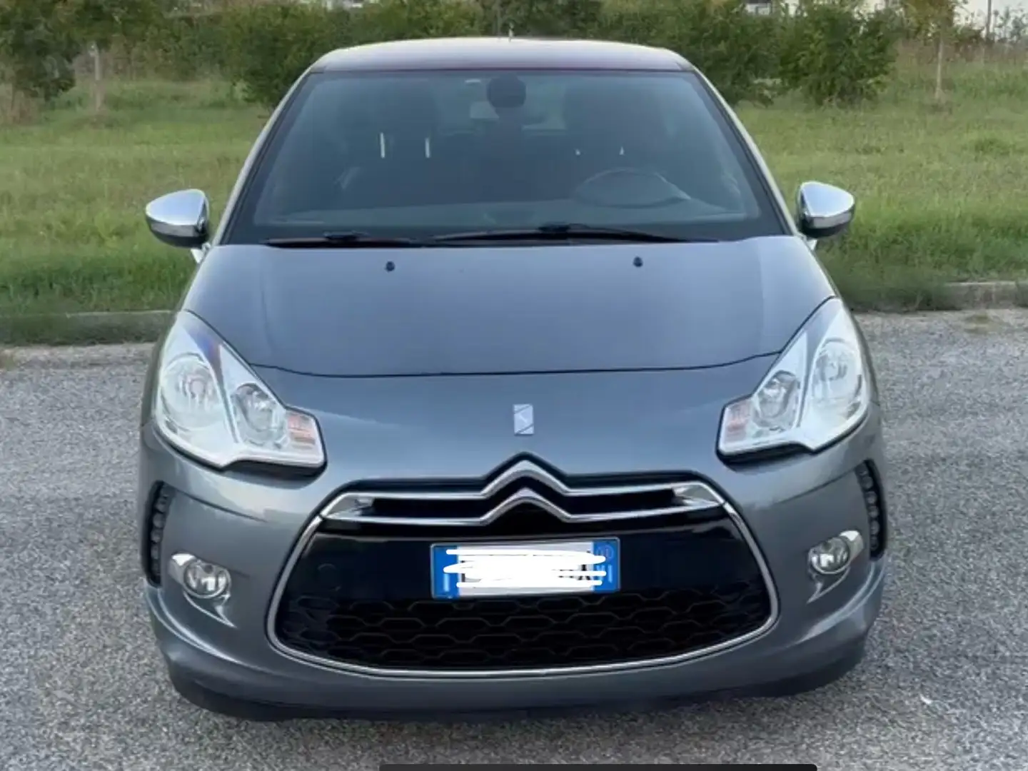 Citroen DS3 DS3 1.6 e-hdi (airdream) So Chic 90cv Grigio - 1