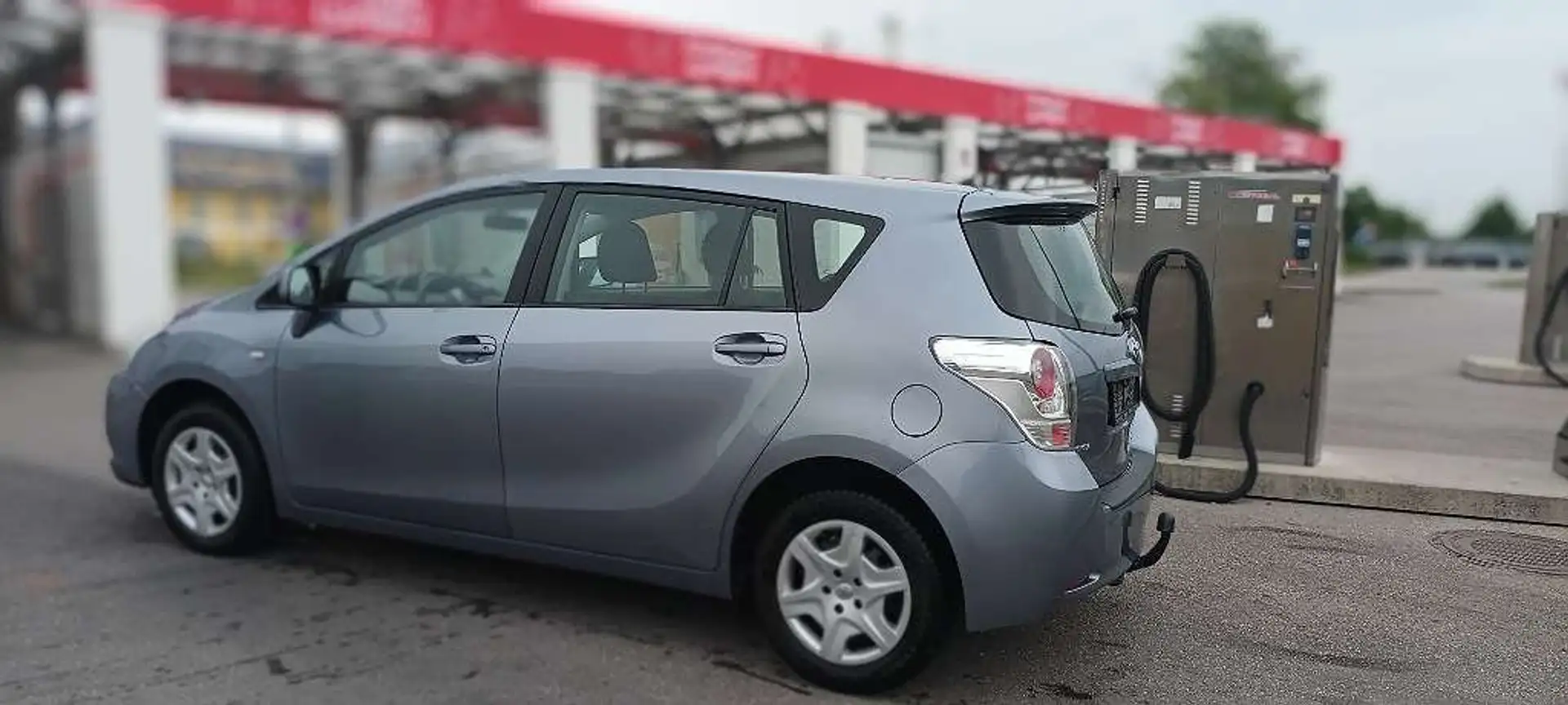 Toyota Verso Verso 1,6 Valvematic High High Zilver - 1
