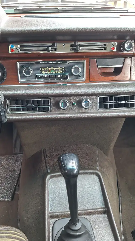 Mercedes-Benz 280 SE, foto 12