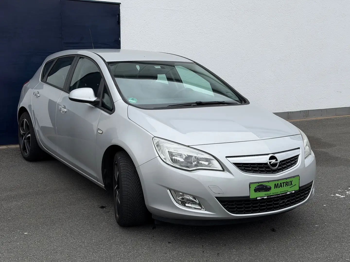 Opel Astra Edition Grau - 2