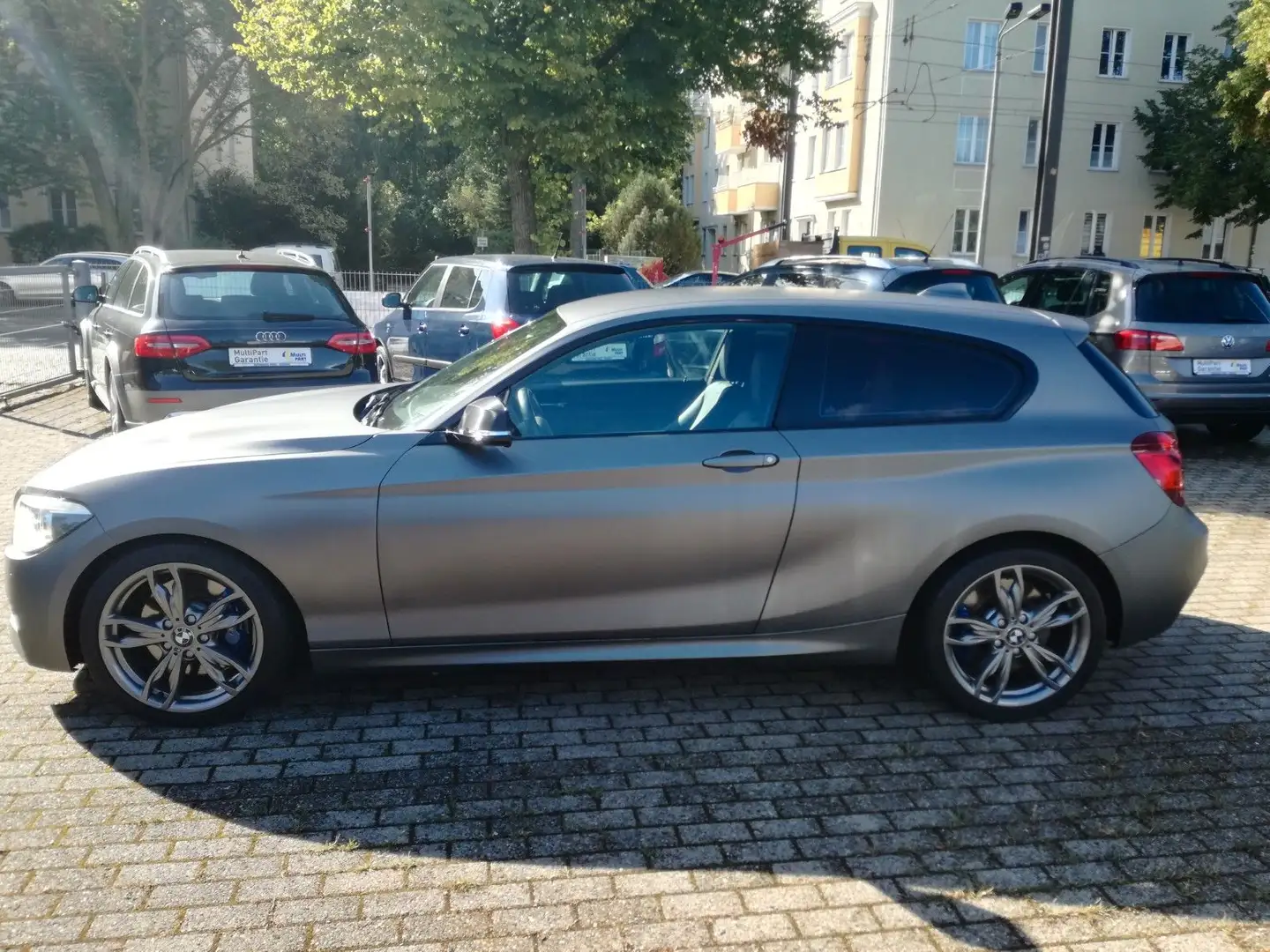 BMW 135 *M-SPORT PAKET*LEDER*XENON*SCHALTER* Silber - 2