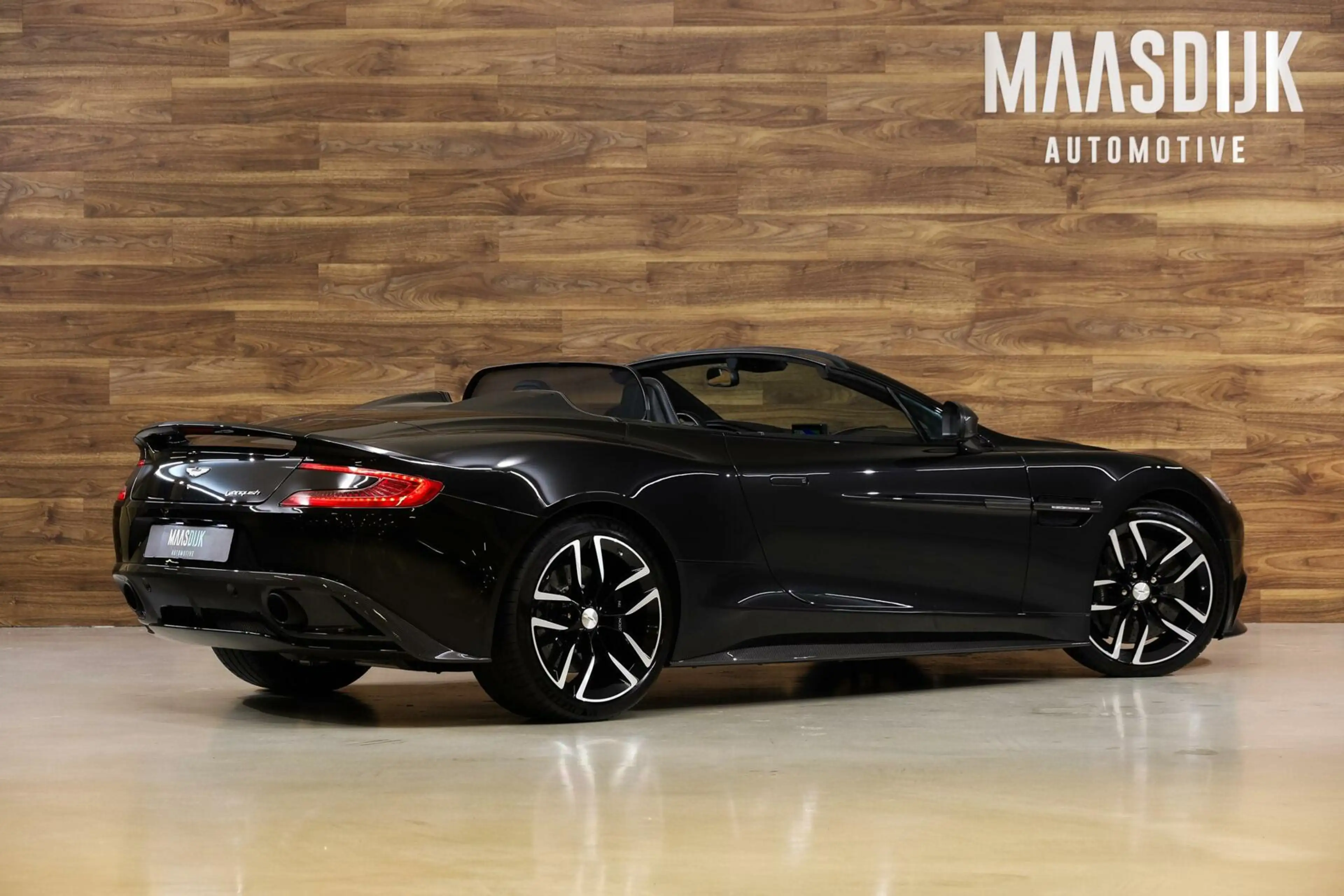 Aston Martin Vanquish Volante 6.0 V12 2+2|Full Carbon|Ceramic| — photo 11