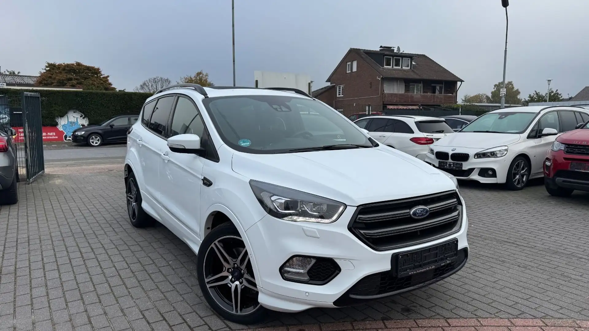 Ford Kuga ST-Line 2.0 TDCi | PANO | 79.700KM | KAMERA Weiß - 1