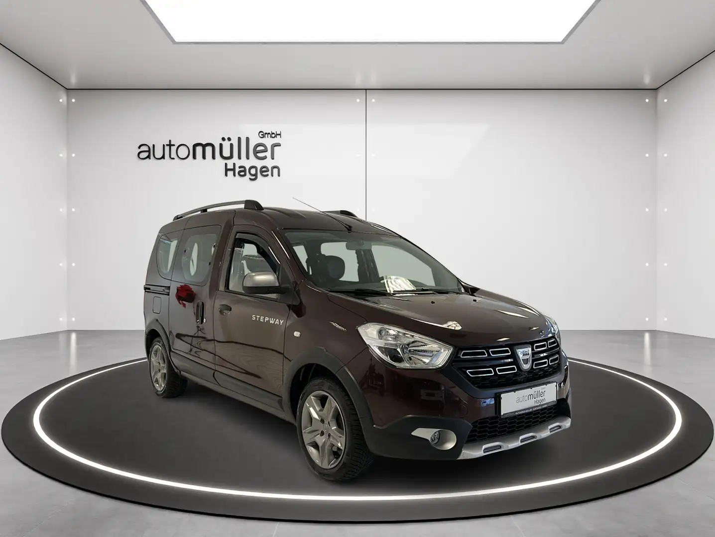 Dacia Dokker 1.2 TCe Stepway Celebration NAVI|KAM|SHZ Braun - 1