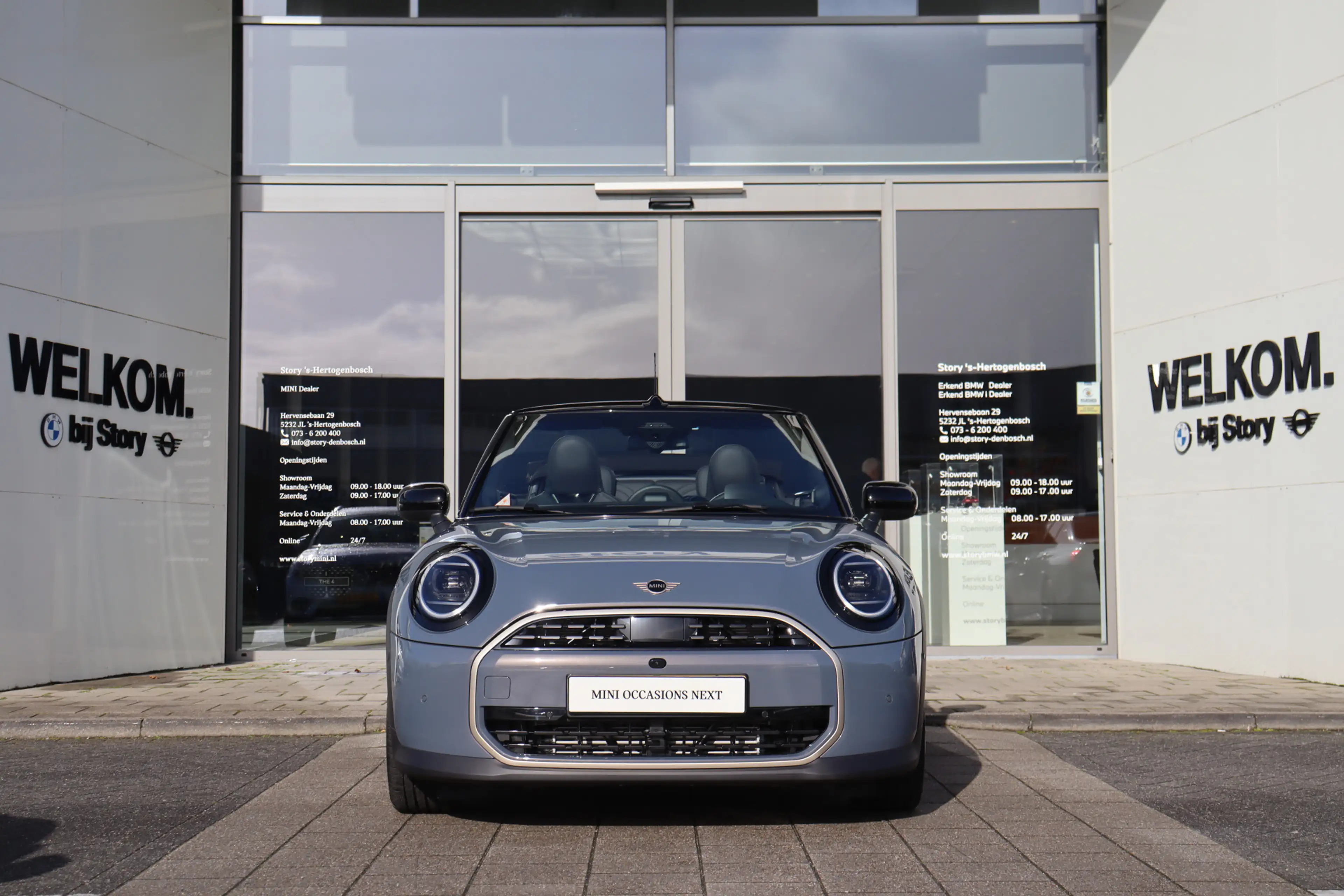 MINI Cooper C Cabrio Automaat / Favoured / Pakket L / 18" Night Flash S — photo 6