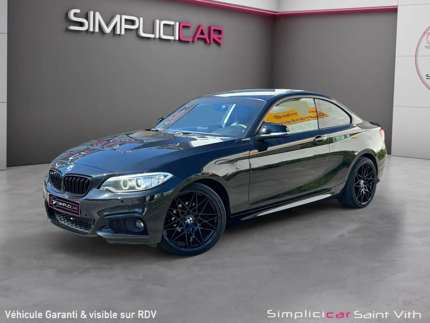 BMW 218 Schwarz - 1