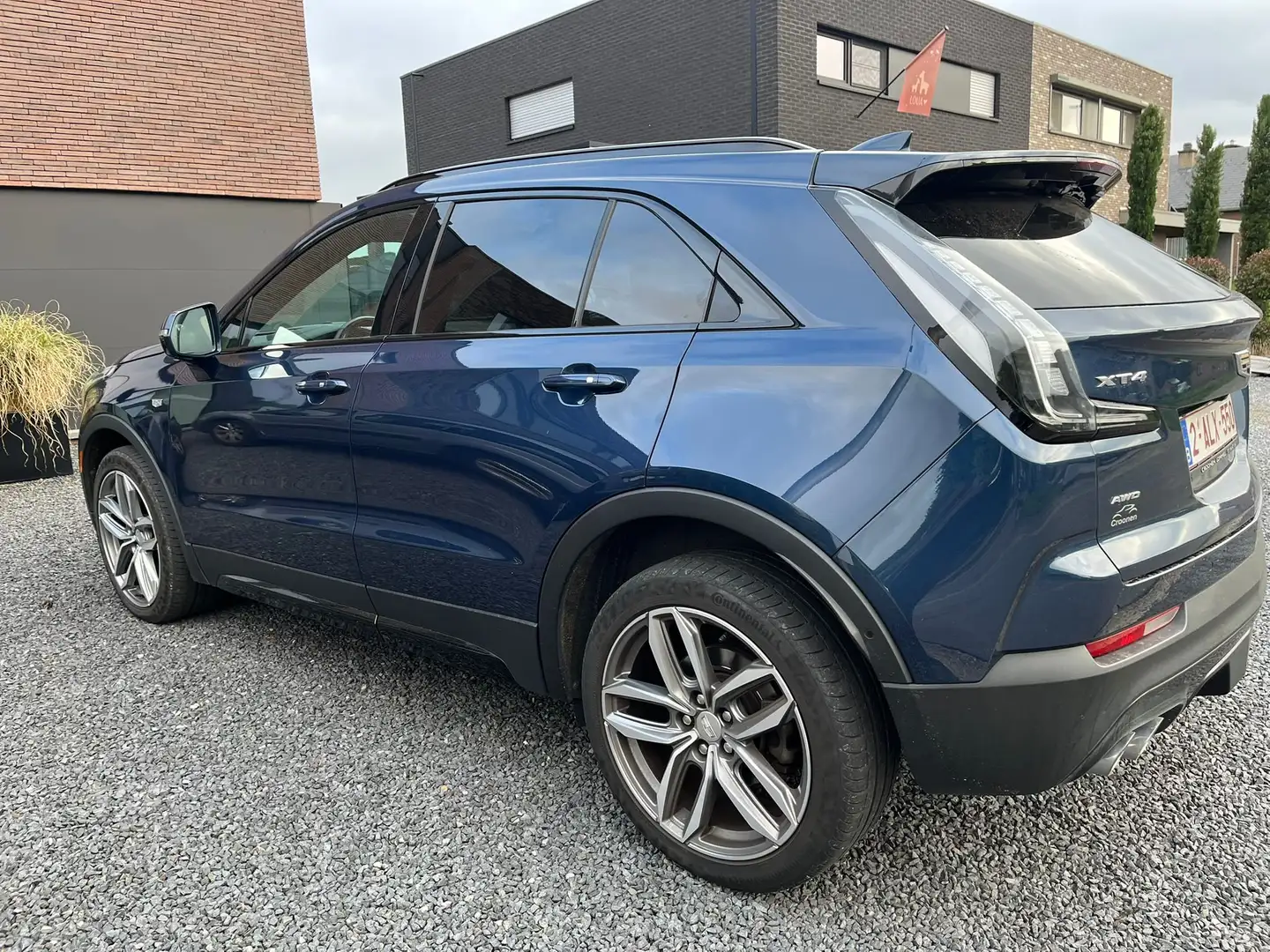 Cadillac XT4 XT4 350D AWD Launch Edition Sport Blauw - 1