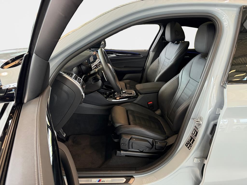 BMW X4 M Sport — photo 11