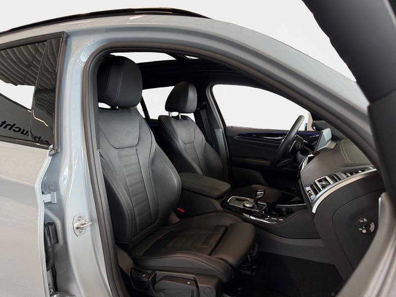 BMW X4 M Sport — photo 15