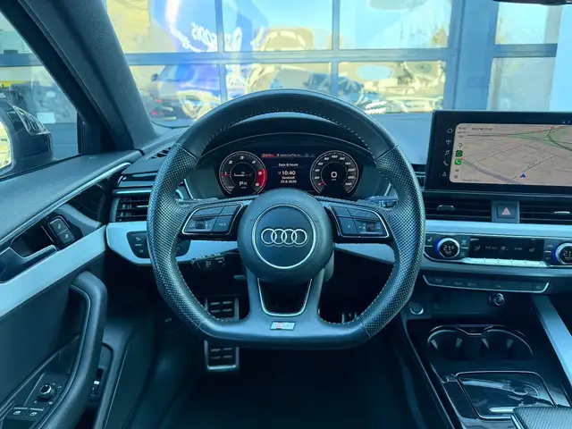 Audi A4 view 8