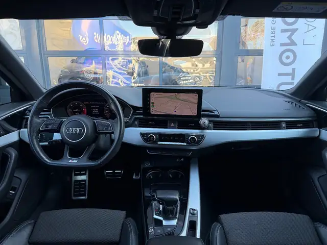 Audi A4 view 7