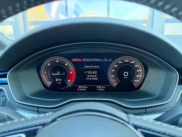 Audi A4 view 13