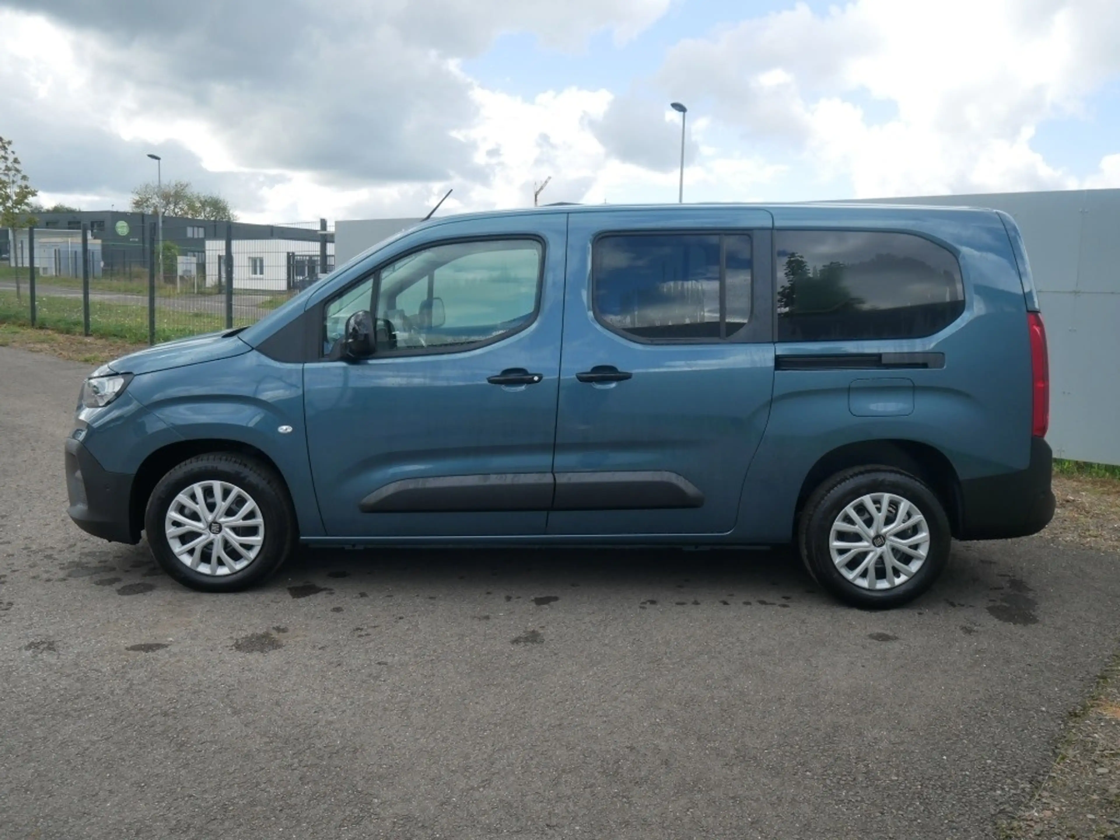 Fiat Doblo KOMBI N1 L2H1 1.5 BLUEHDI 130PS MT6 COMFORT TECHNO — photo 7