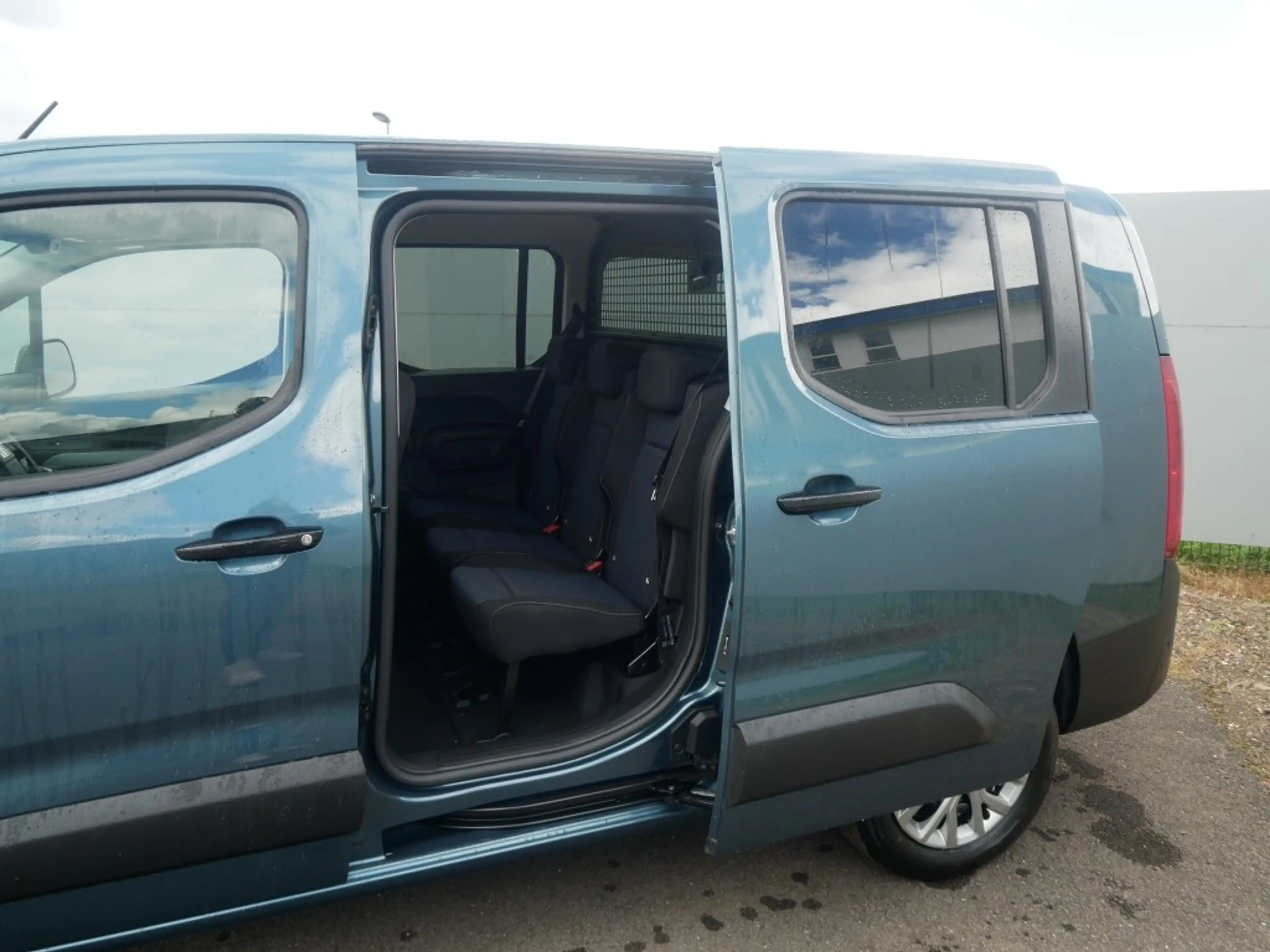 Fiat Doblo KOMBI N1 L2H1 1.5 BLUEHDI 130PS MT6 COMFORT TECHNO — photo 13