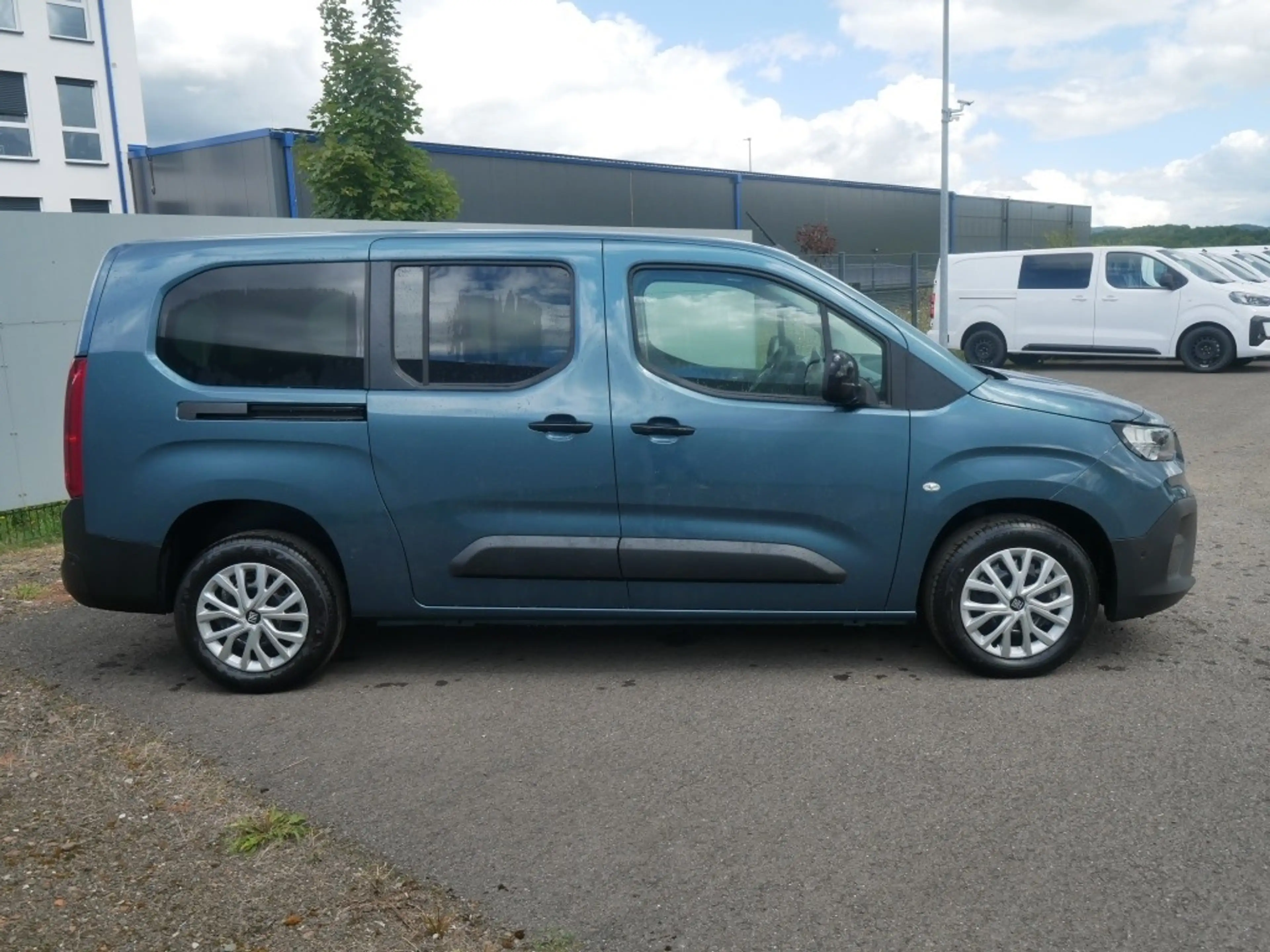 Fiat Doblo KOMBI N1 L2H1 1.5 BLUEHDI 130PS MT6 COMFORT TECHNO — photo 3