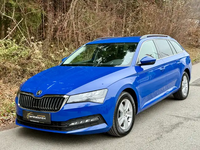 Skoda Superb DSG*ACC*VIRTUALCOCKP*SPUR*NAVIGATION*LENKRADHZ*LED