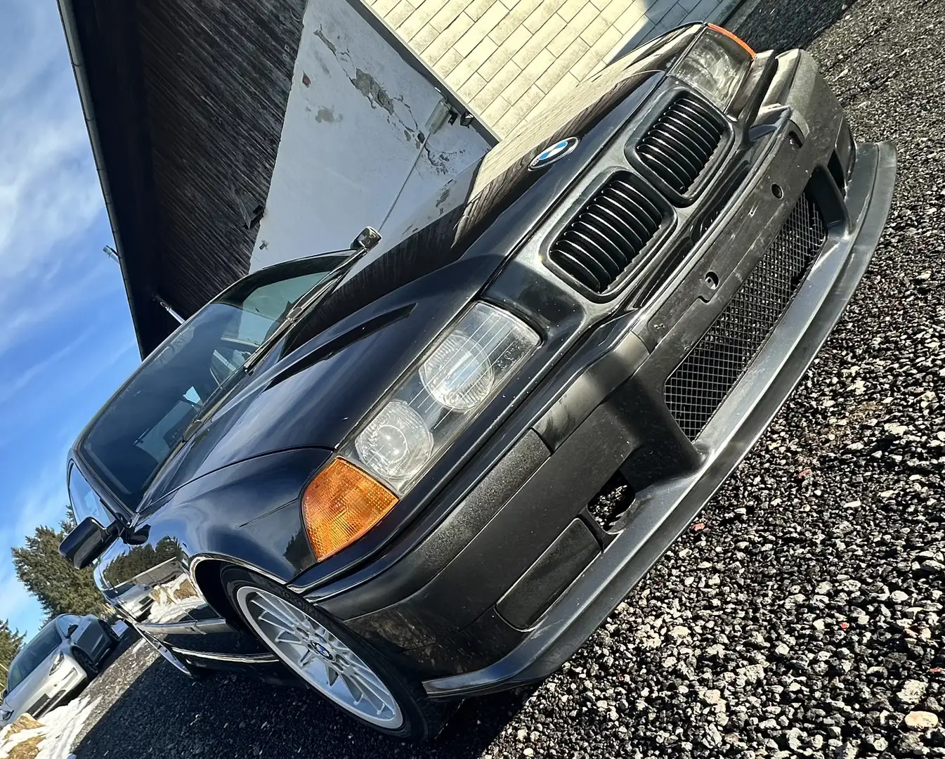 BMW 325 325i Coupé - 2