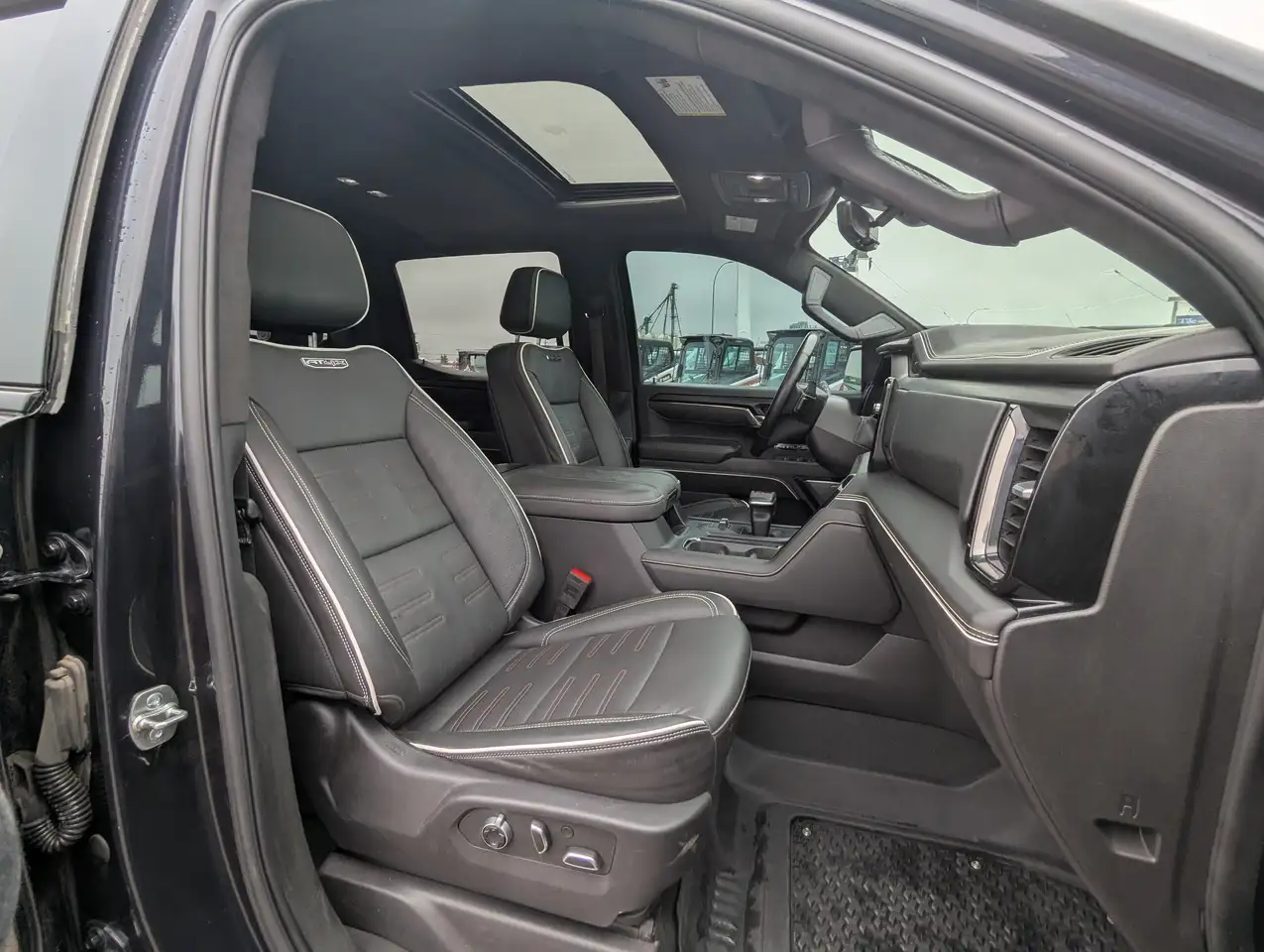 GMC Sierra 1500 снимка GMC Sierra 1500