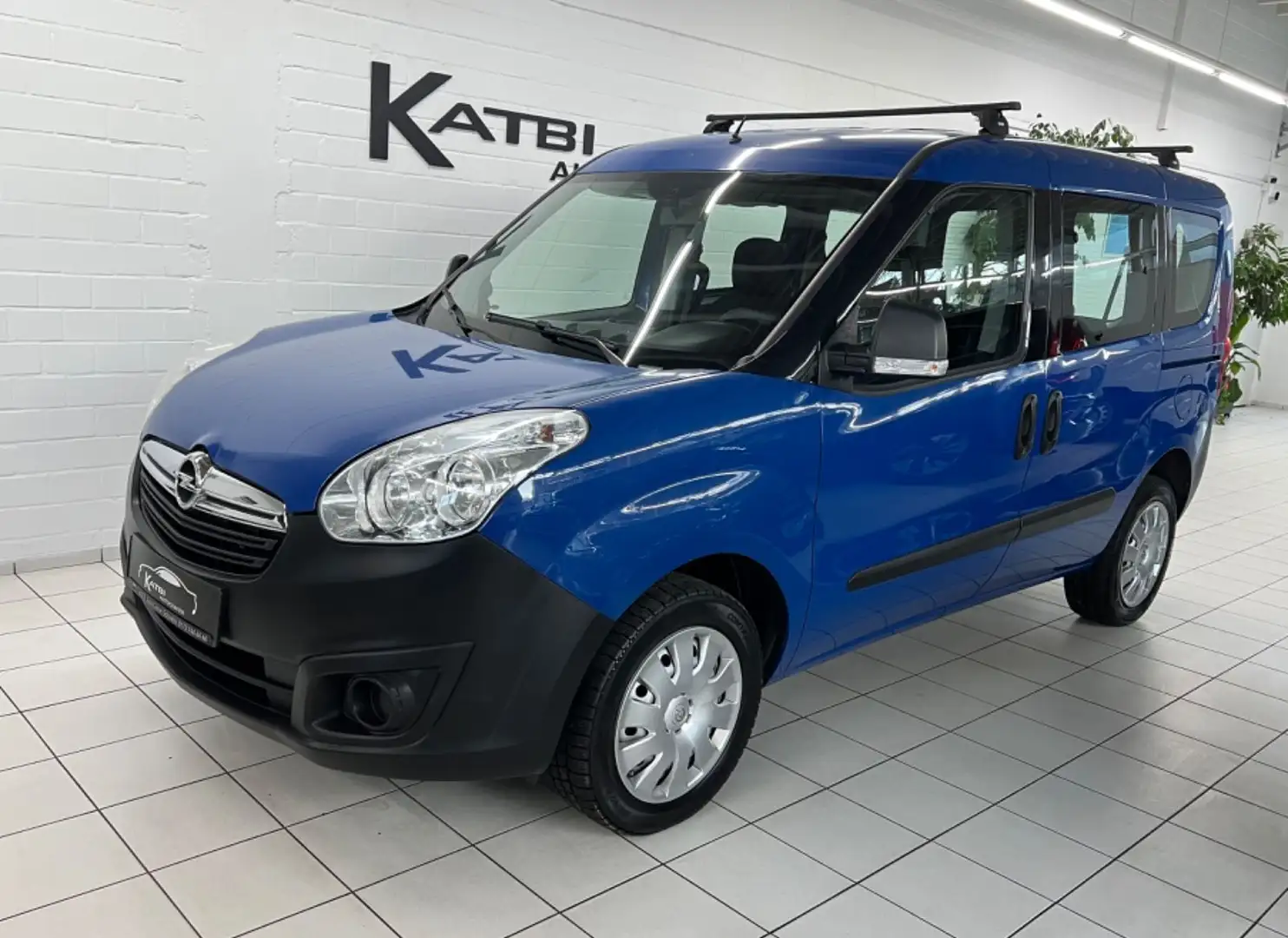 Opel Combo Selection L1H1 Klima 5 Sitzer HU neu Blau - 1