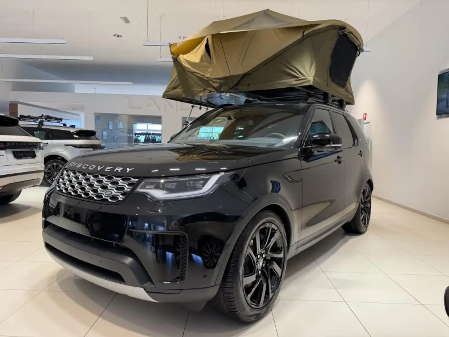 Land Rover Discovery D250 AWD Auto S Чорний - 1