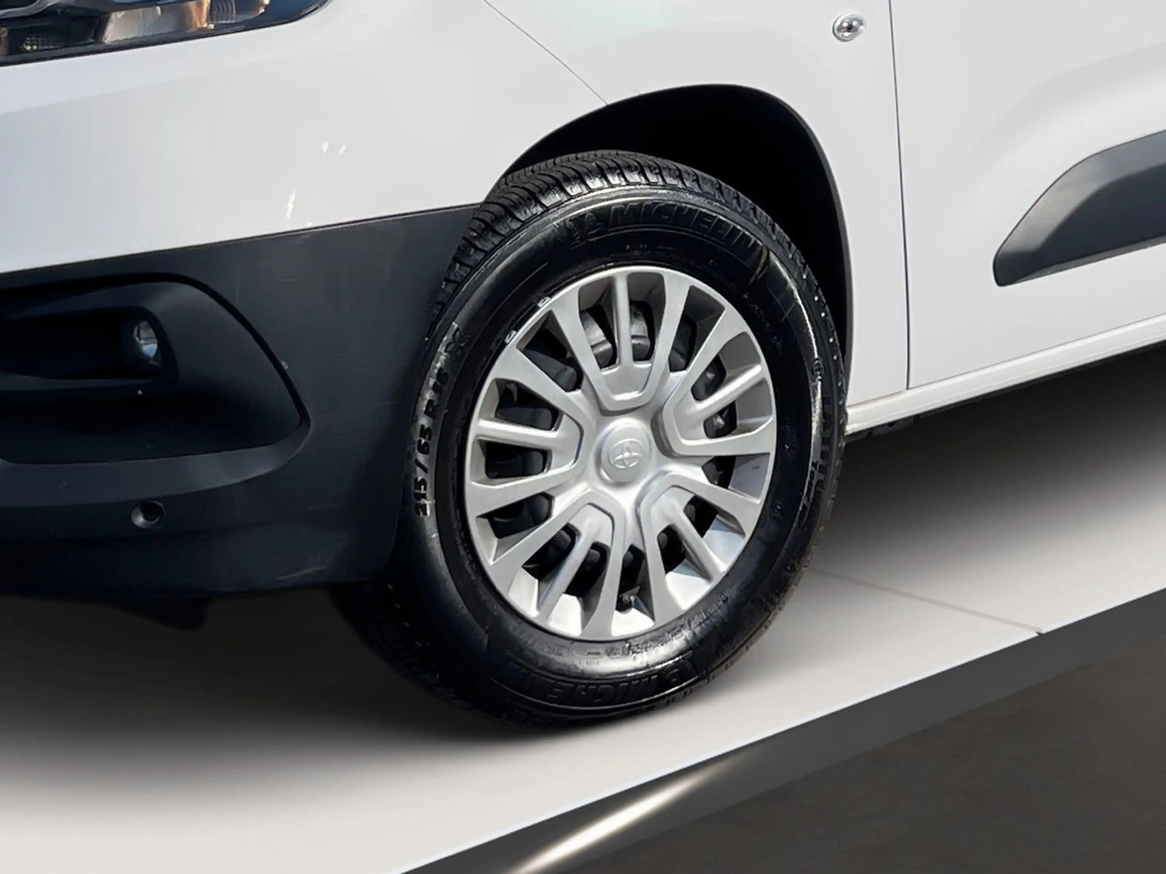 Toyota Proace Proace City L2 Meister XL Klima PDC Tempomat — photo 3